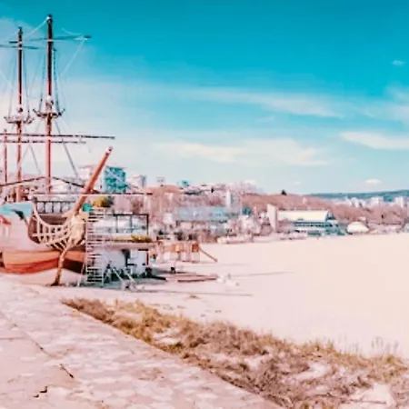 акрополис 2*