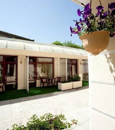 акрополис 2*