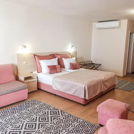 Acropolis Hotell Varna